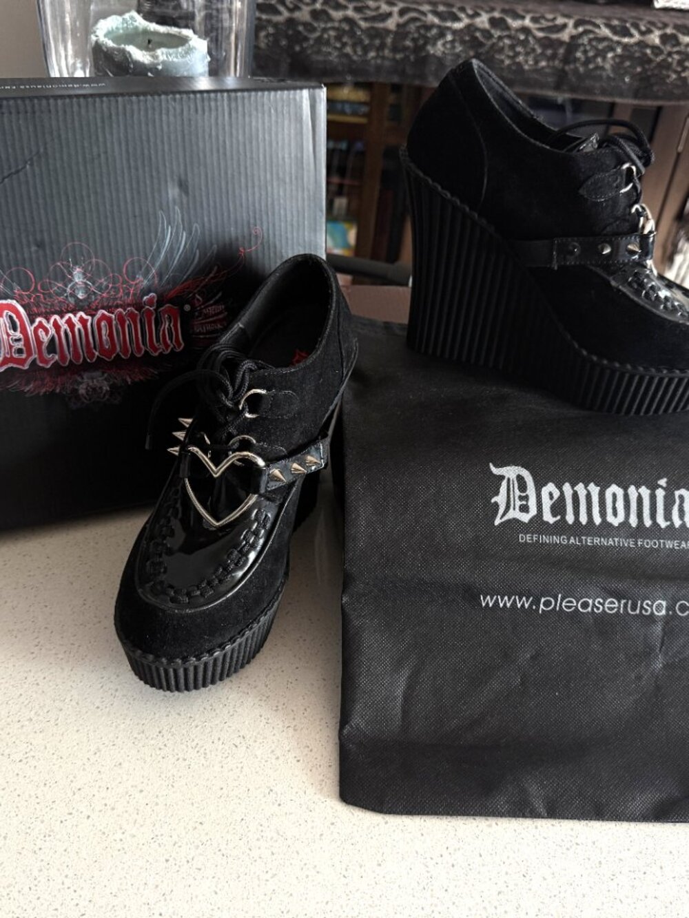 DEMONIA Creeper 302H Black Heart O-Ring & Spikes Vegan Suede | 9M| NWB - Picture 8 of 11
